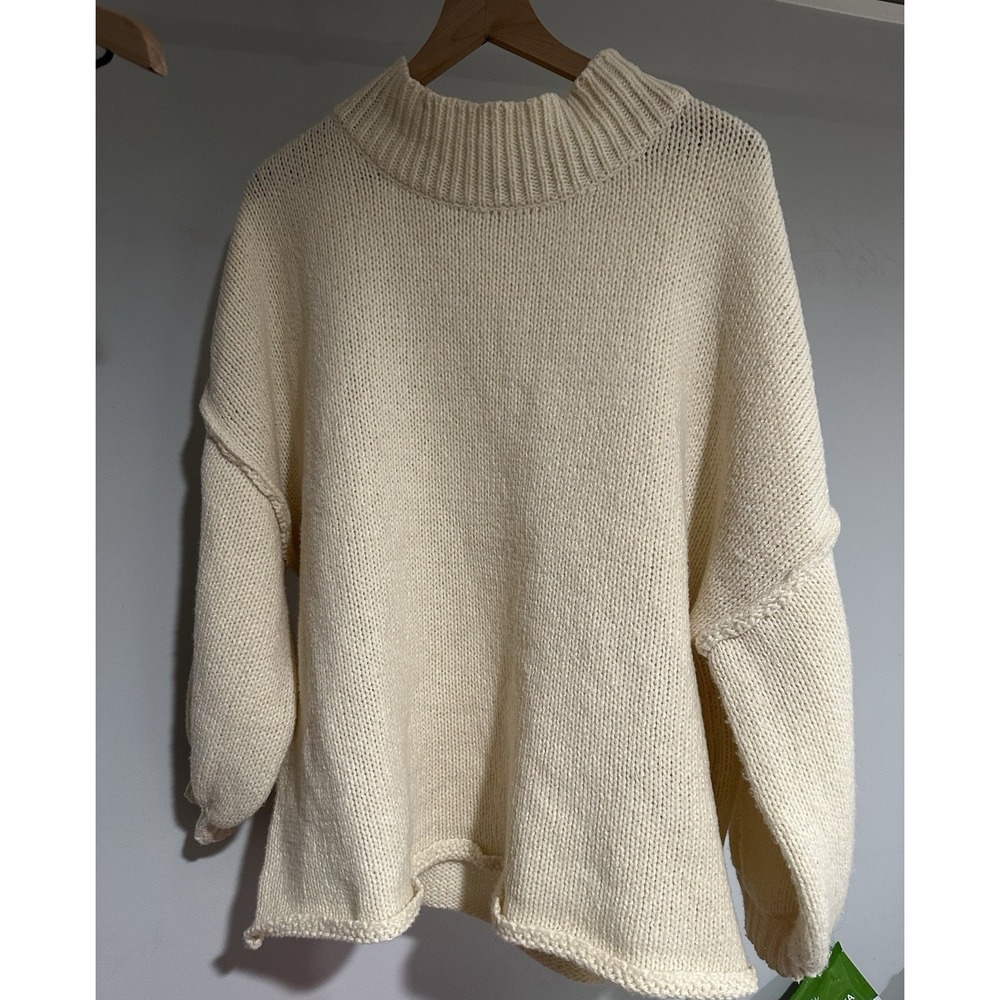 Knit Sweater Cream Color